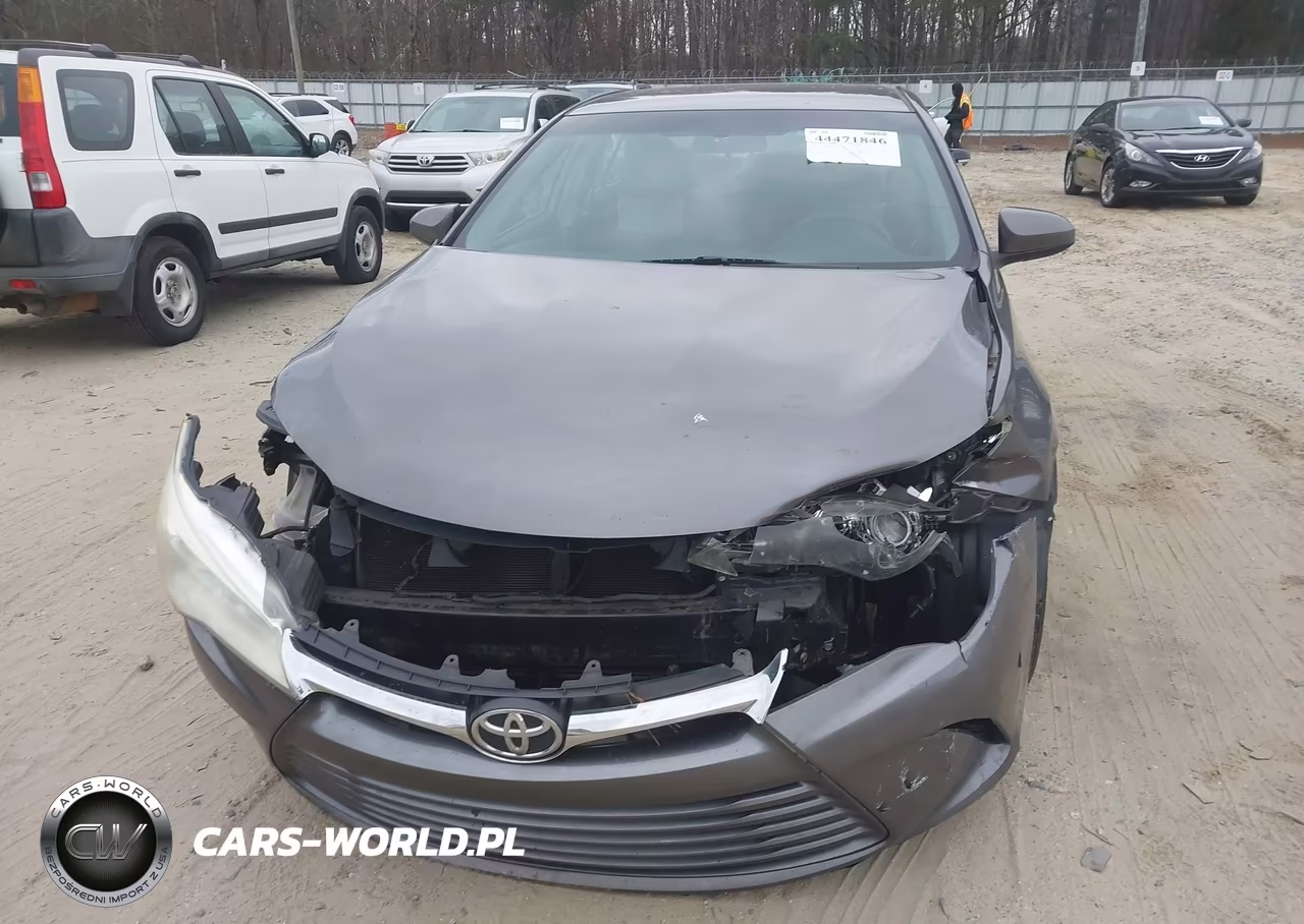 2016 Toyota Camry Le VIN:4T1BF1FK9GU516166 - 6