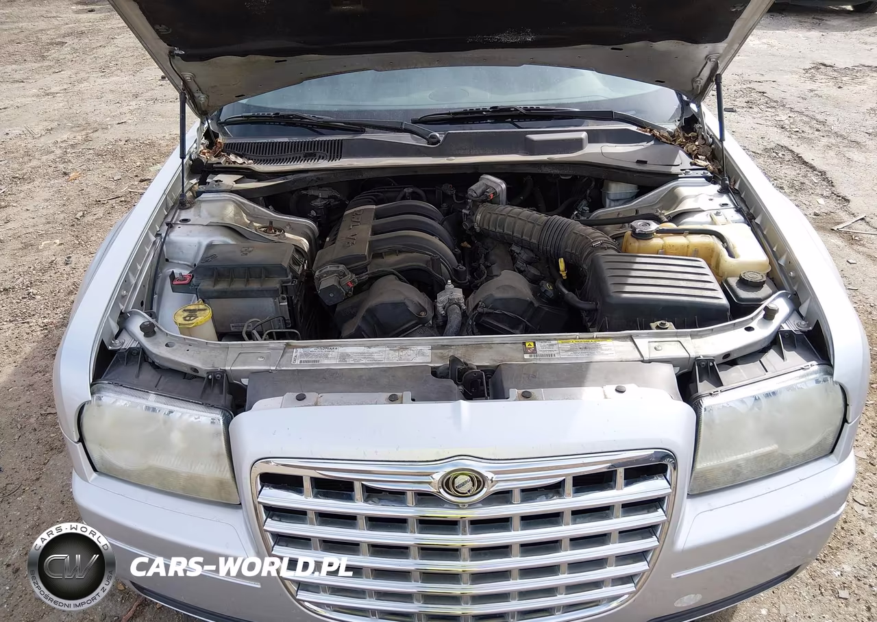 2007 Chrysler 300 VIN:2C3KA43R87H774000 - 10