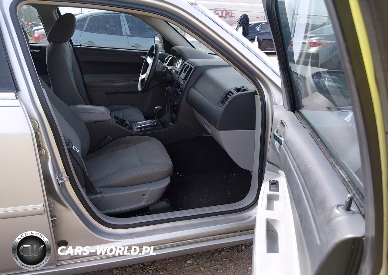 2007 Chrysler 300 VIN:2C3KA43R87H774000 - 5