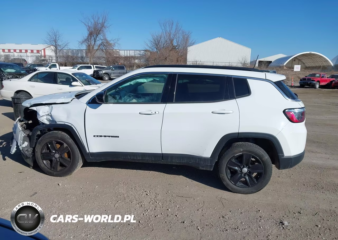 2022 Jeep Compass Latitude 4X4 VIN:3C4NJDBB8NT219582 - 14