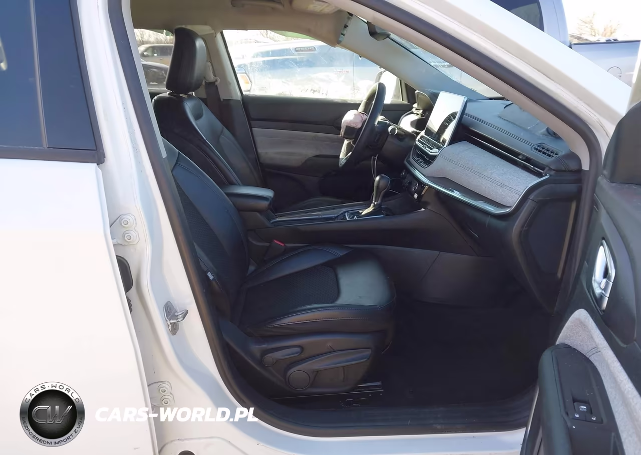 2022 Jeep Compass Latitude 4X4 VIN:3C4NJDBB8NT219582 - 5