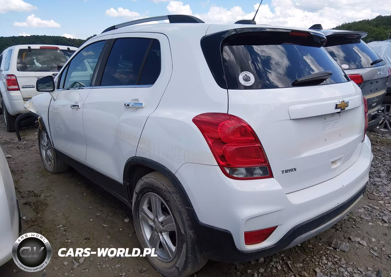 2018 Chevrolet Trax Lt VIN:KL7CJLSBXJB725053 - 3
