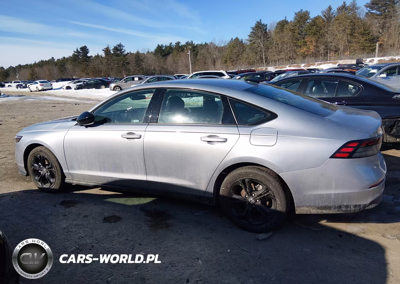 2025 Honda Accord Se VIN:1HGCY1F45SA069173 - 14