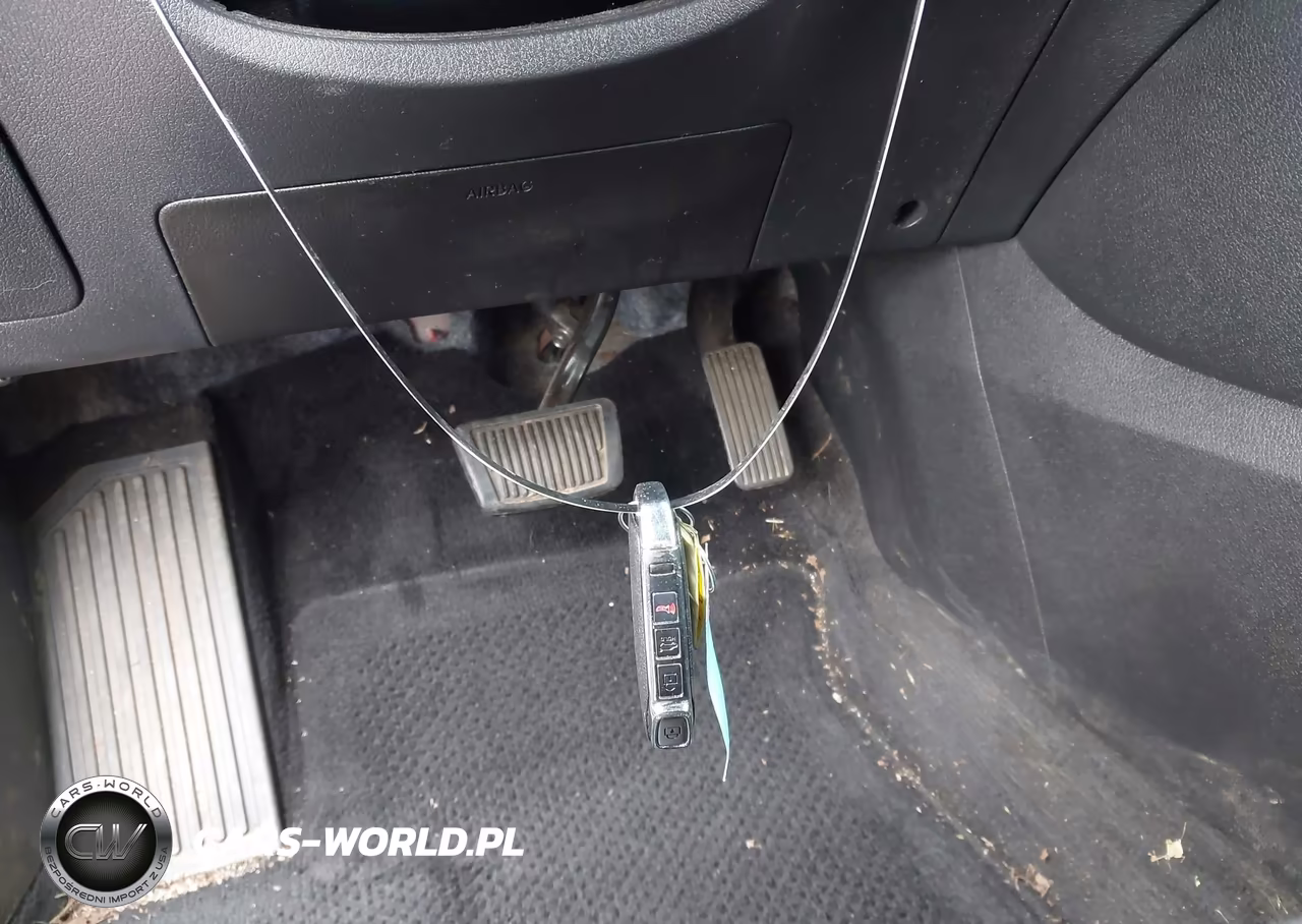 2020 Kia Niro Touring VIN:KNDCC3LC2L5424069 - 11