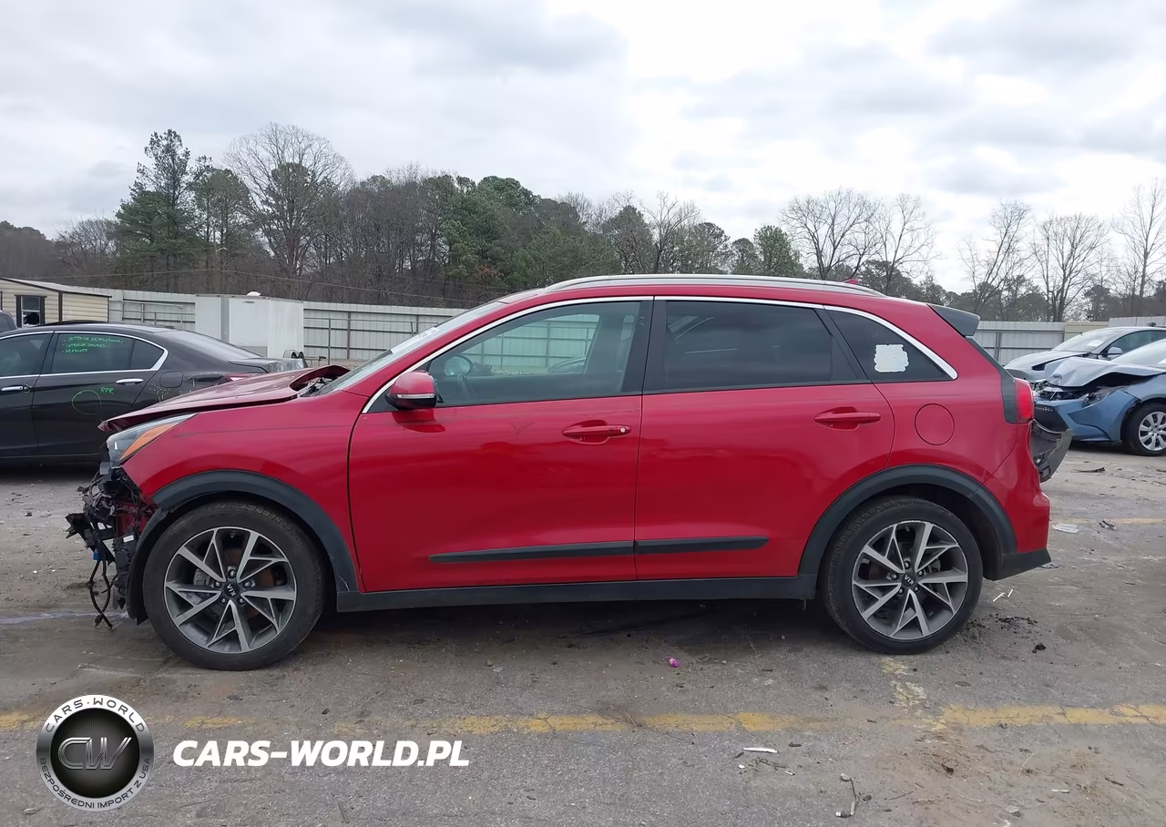 2020 Kia Niro Touring VIN:KNDCC3LC2L5424069 - 14