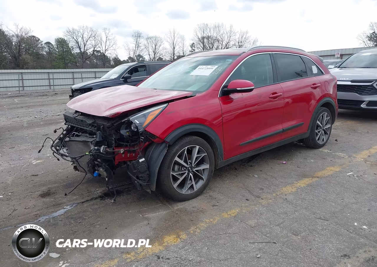 2020 Kia Niro Touring VIN:KNDCC3LC2L5424069 - 2