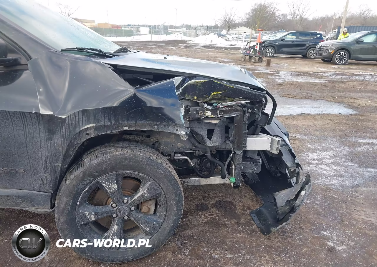 2016 Jeep Cherokee Altitude VIN:1C4PJLAB8GW307713 - 6