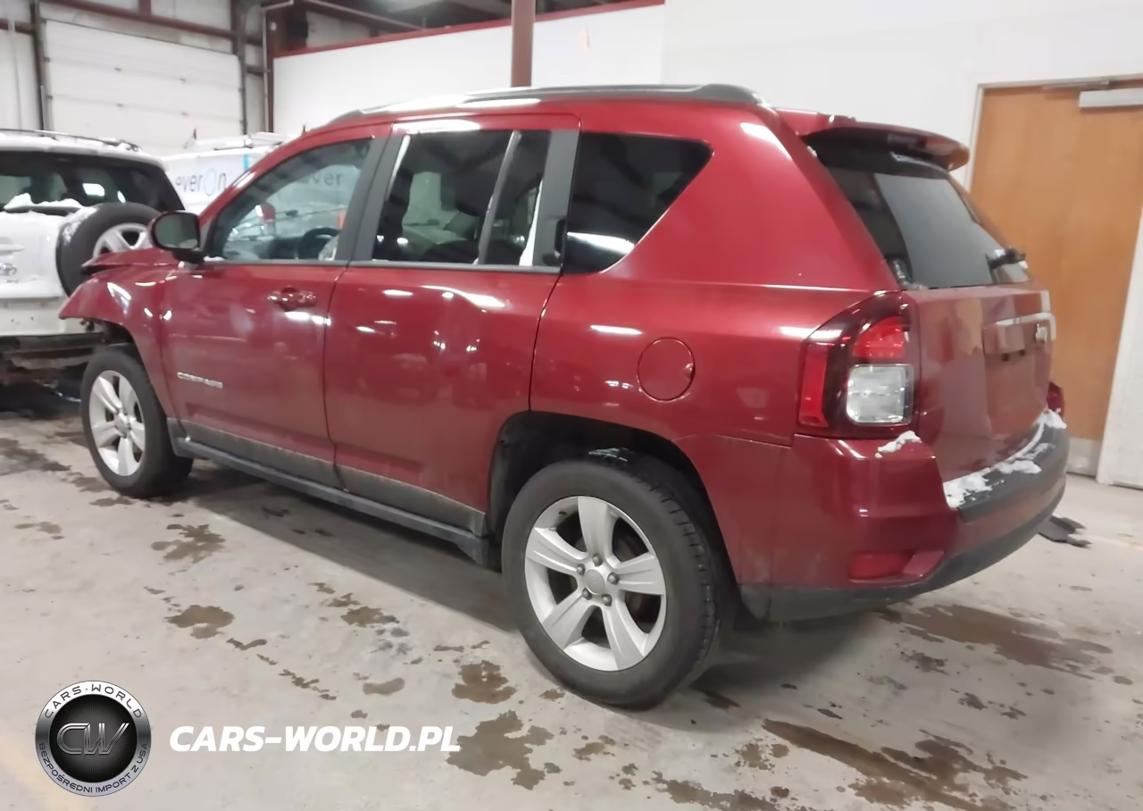 2014 Jeep Compass Latitude VIN:1C4NJCEA1ED536641 - 3
