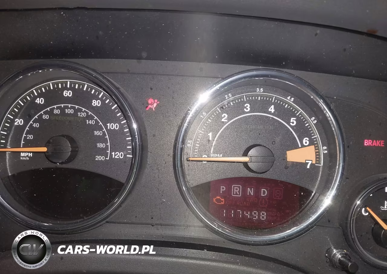2014 Jeep Compass Latitude VIN:1C4NJCEA1ED536641 - 7