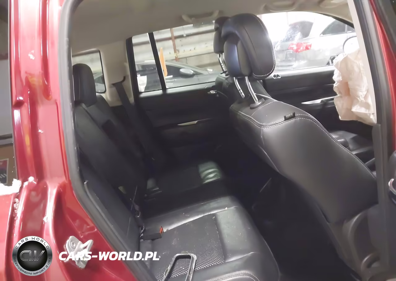 2014 Jeep Compass Latitude VIN:1C4NJCEA1ED536641 - 8