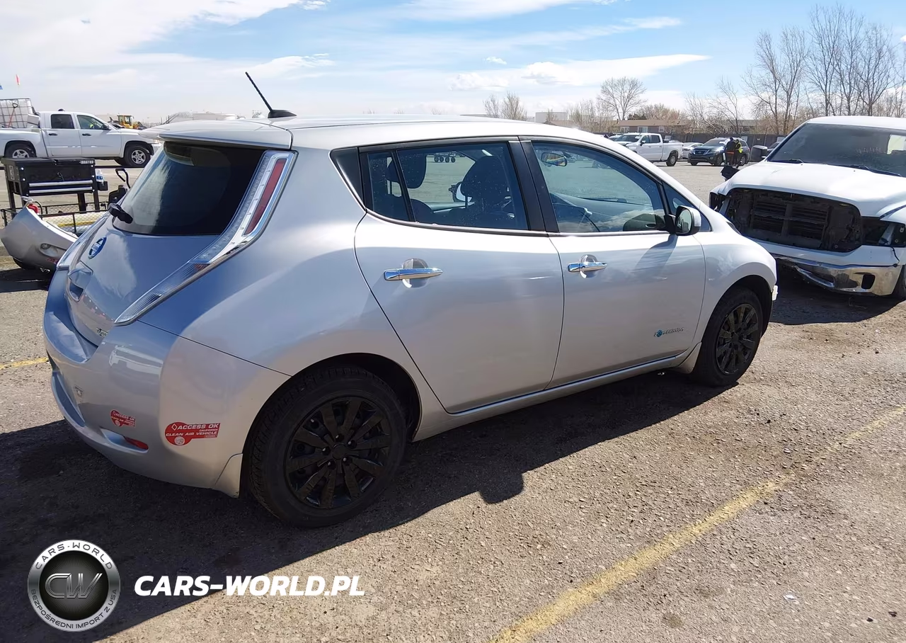 2017 Nissan Leaf S VIN:1N4BZ0CP6HC307132 - 4