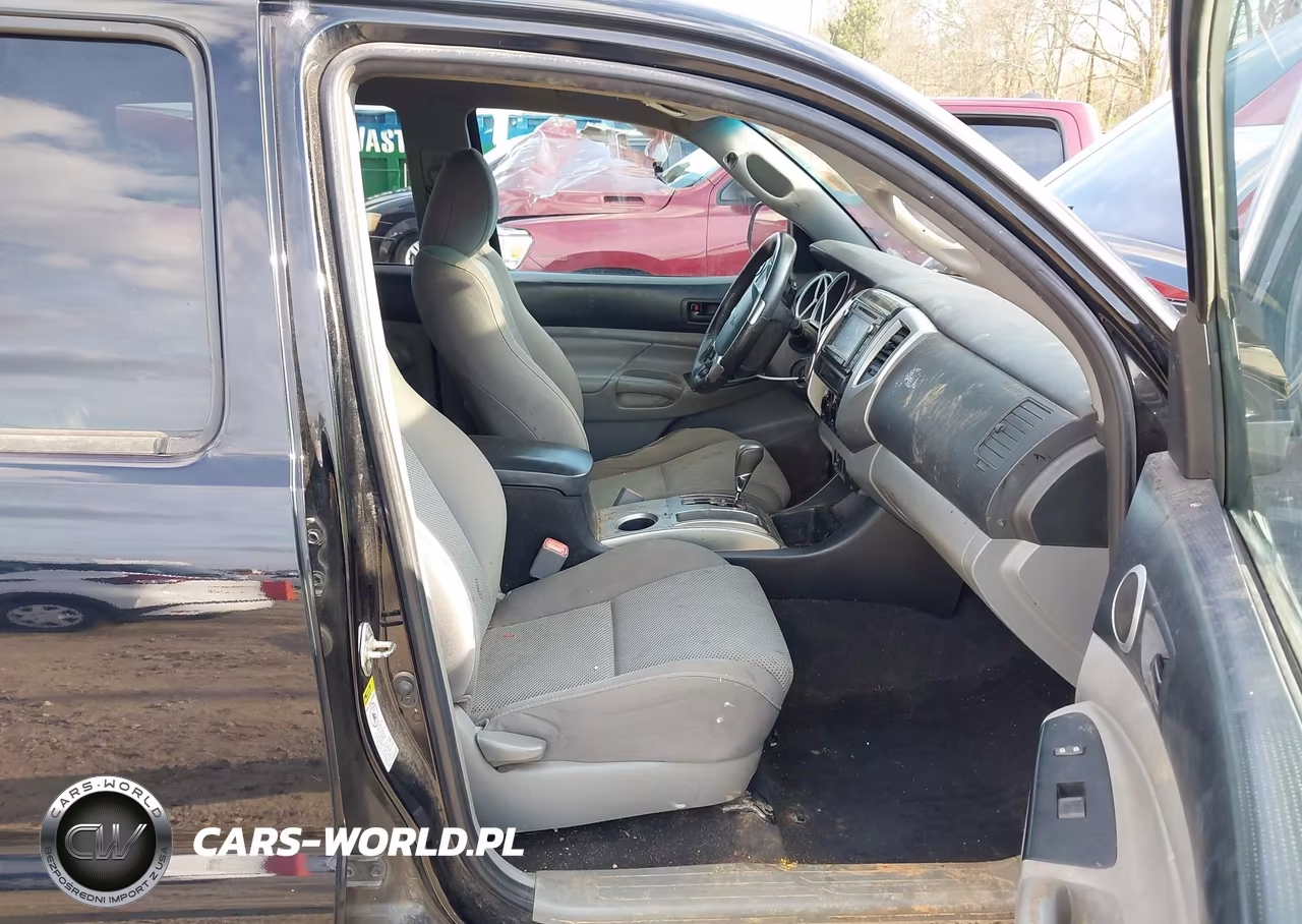 2015 Toyota Tacoma Base V6 VIN:5TFLU4EN2FX133856 - 5