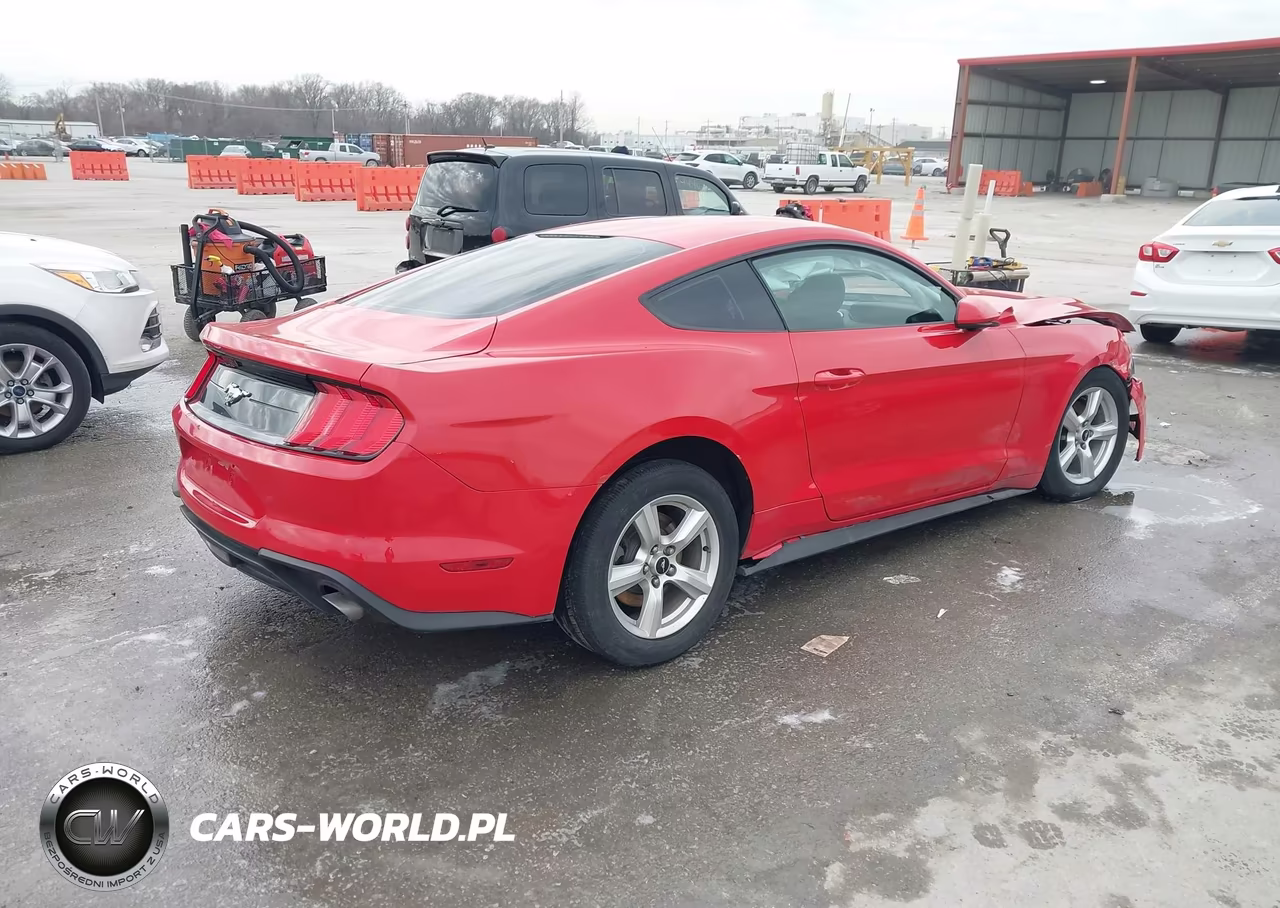 2018 Ford Mustang Ecoboost VIN:1FA6P8TH1J5176927 - 4