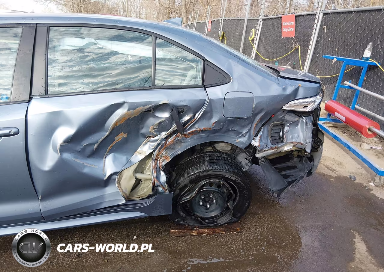 2021 Toyota Corolla Le VIN:5YFEPMAEXMP243328 - 6