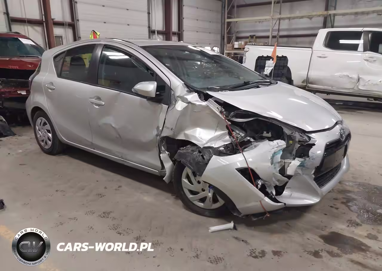 2015 Toyota Prius C Two