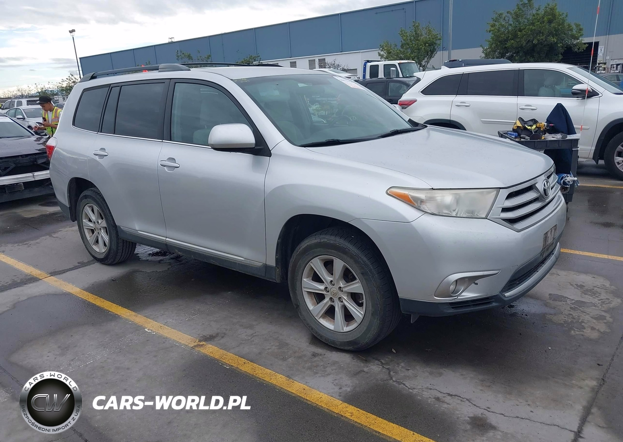 2013 Toyota Highlander Base Plus V6
