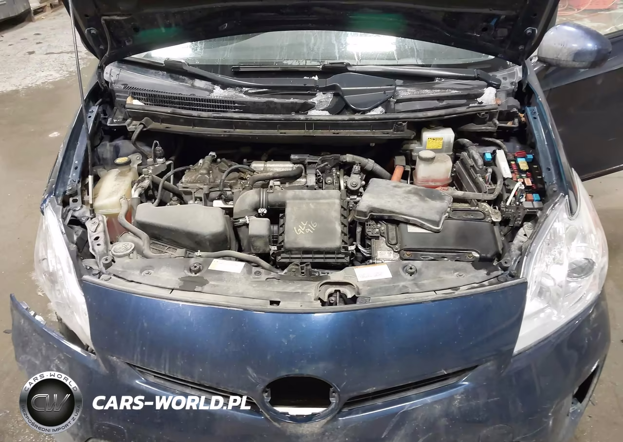 2013 Toyota Prius Three VIN:JTDKN3DU1D0354124 - 10