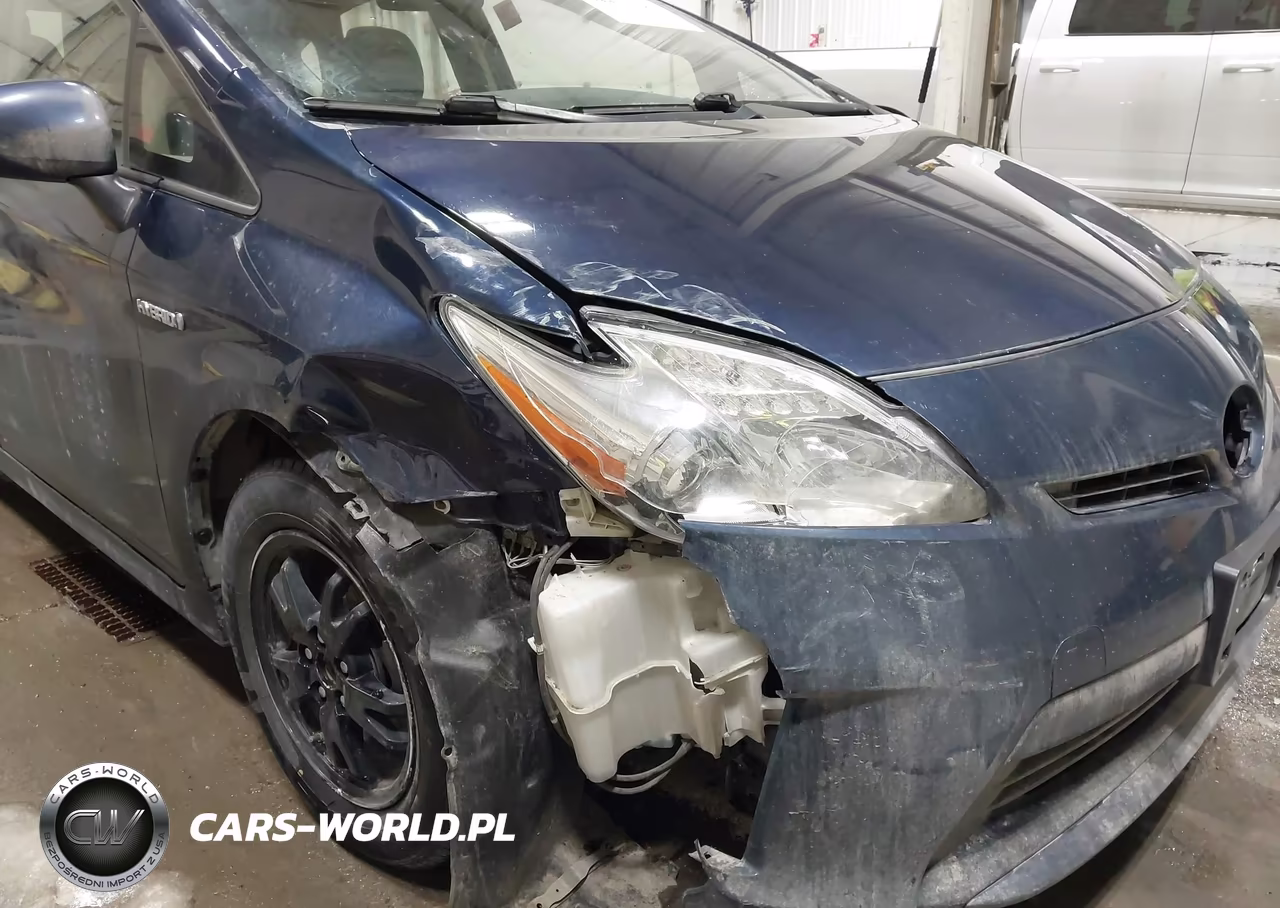 2013 Toyota Prius Three VIN:JTDKN3DU1D0354124 - 6