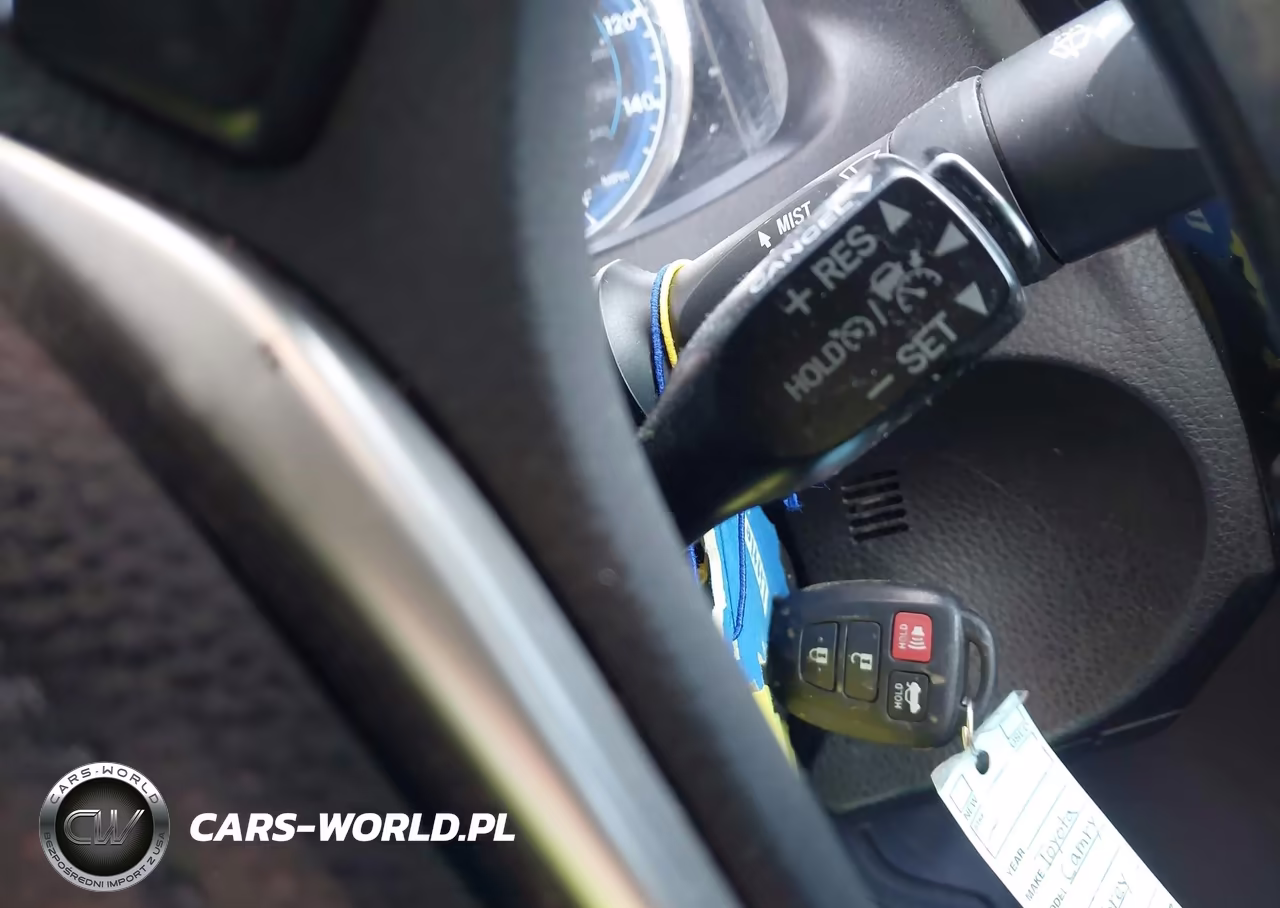 2018 Toyota Corolla Le VIN:2T1BURHE1JC992514 - 11