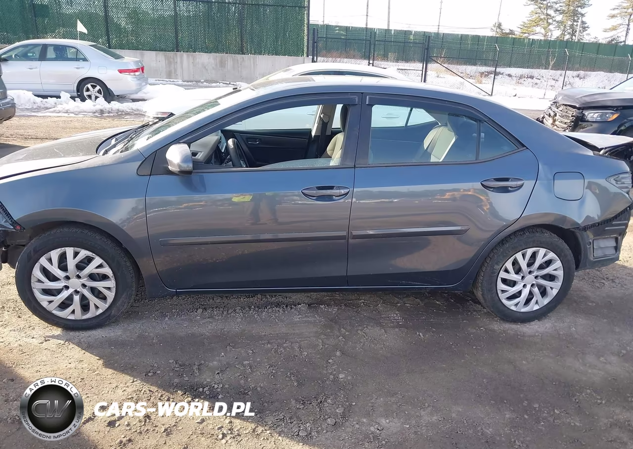 2018 Toyota Corolla Le VIN:2T1BURHE1JC992514 - 14