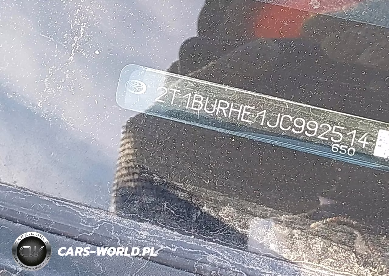 2018 Toyota Corolla Le VIN:2T1BURHE1JC992514 - 17