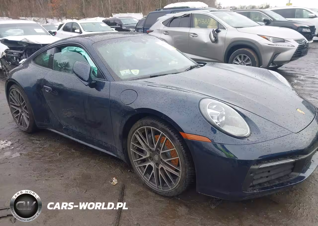 2022 Porsche 911 Carrera-Carrera 4