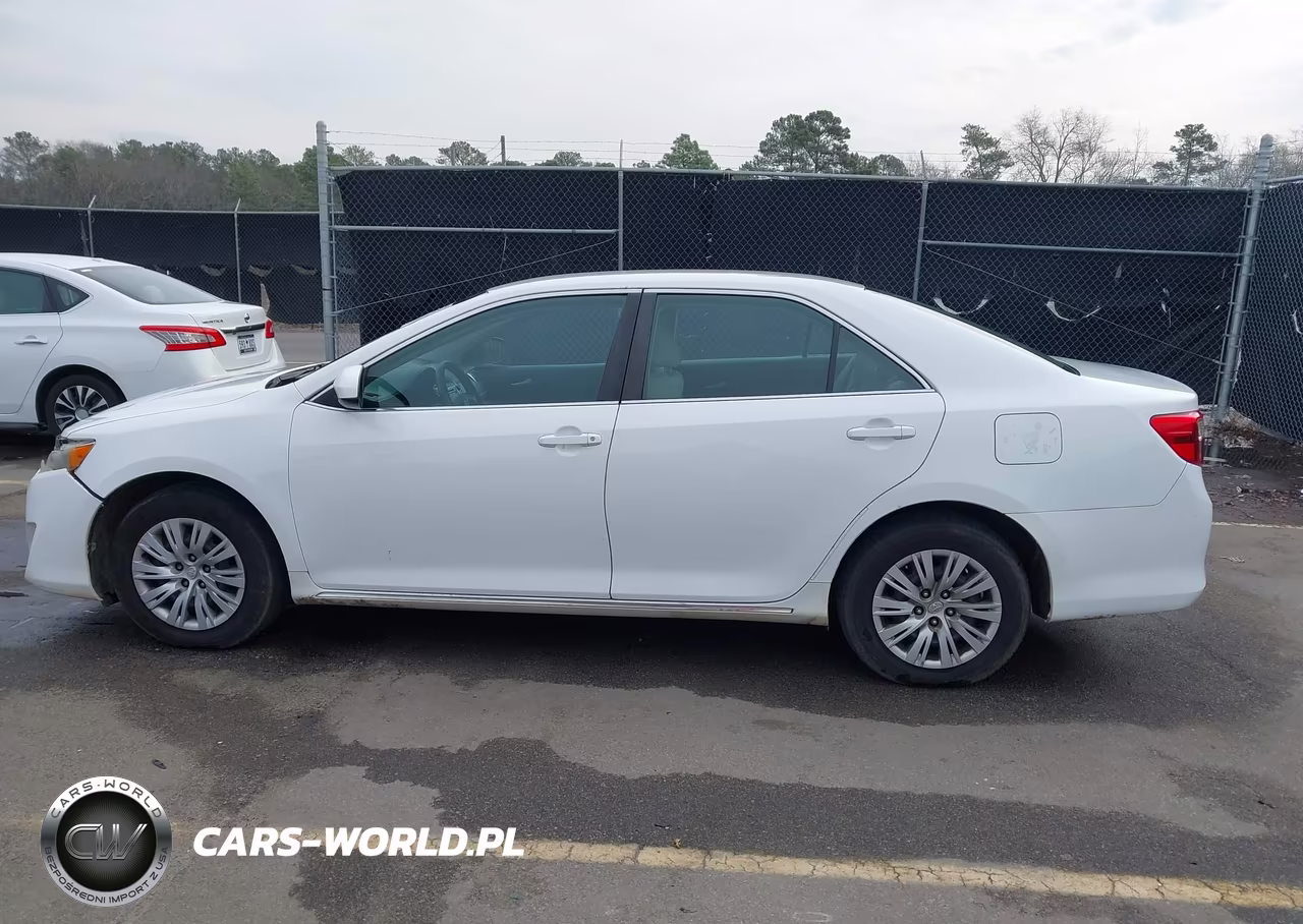 2012 Toyota Camry Le VIN:4T1BF1FK8CU131594 - 14