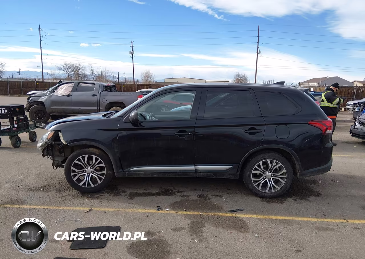 2018 Mitsubishi Outlander Es VIN:JA4AZ3A32JZ052788 - 14