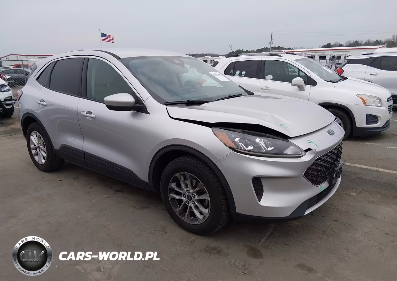 2020 Ford Escape Se