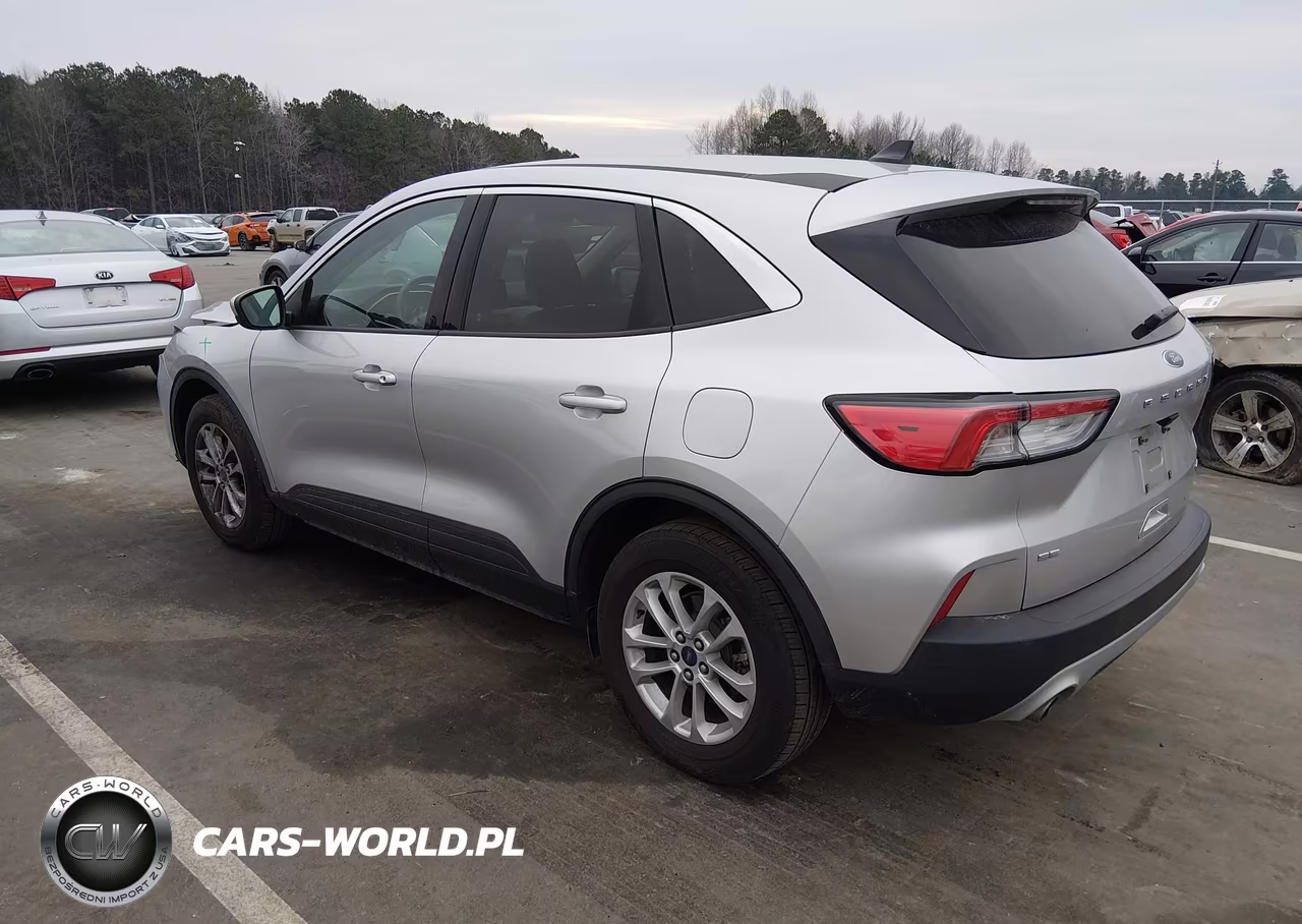 2020 Ford Escape Se VIN:1FMCU0G62LUB14859 - 3