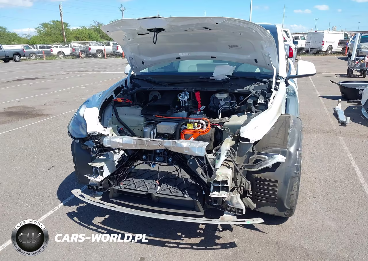 2023 Tesla Model Y Awd-Long Range Dual Motor All-Wheel Drive VIN:7SAYGDEE9PF685169 - 6