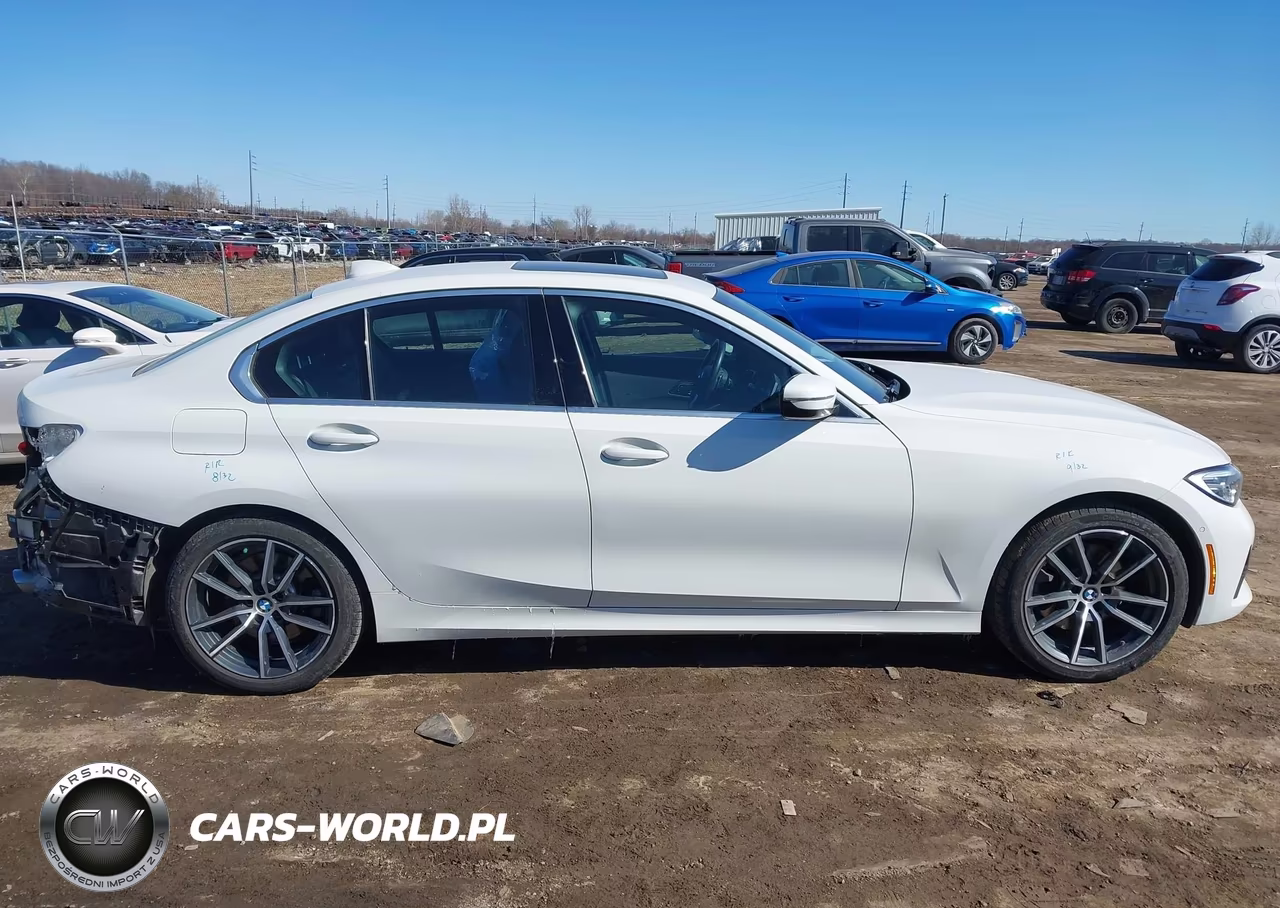 2019 BMW 330I xDrive VIN:3MW5R7J59K8B03440 - 13