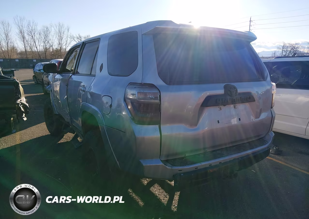 2014 Toyota 4Runner Trail VIN:JTEBU5JR4E5173372 - 3