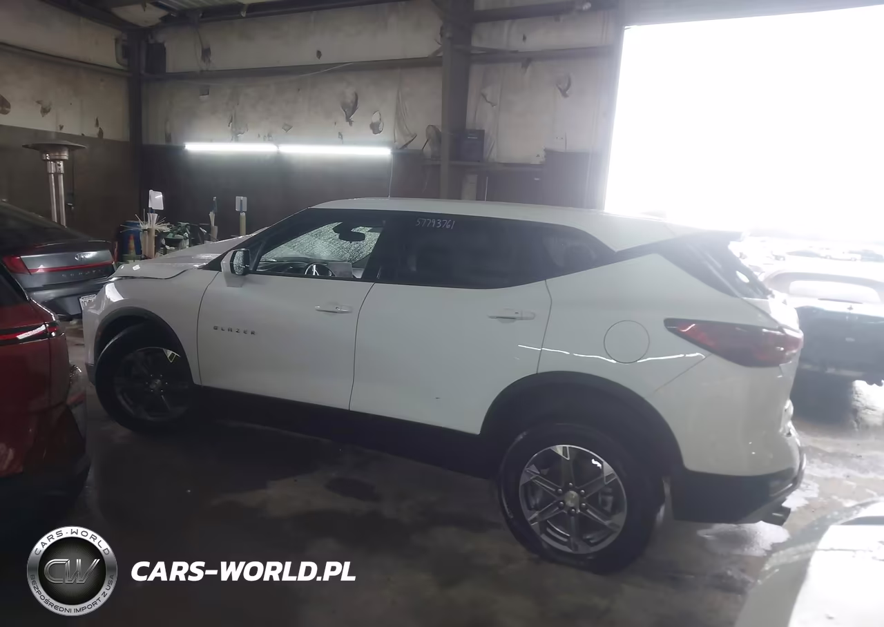 2025 Chevrolet Blazer Fwd 2Lt VIN:3GNKBCR4XSS235647 - 14