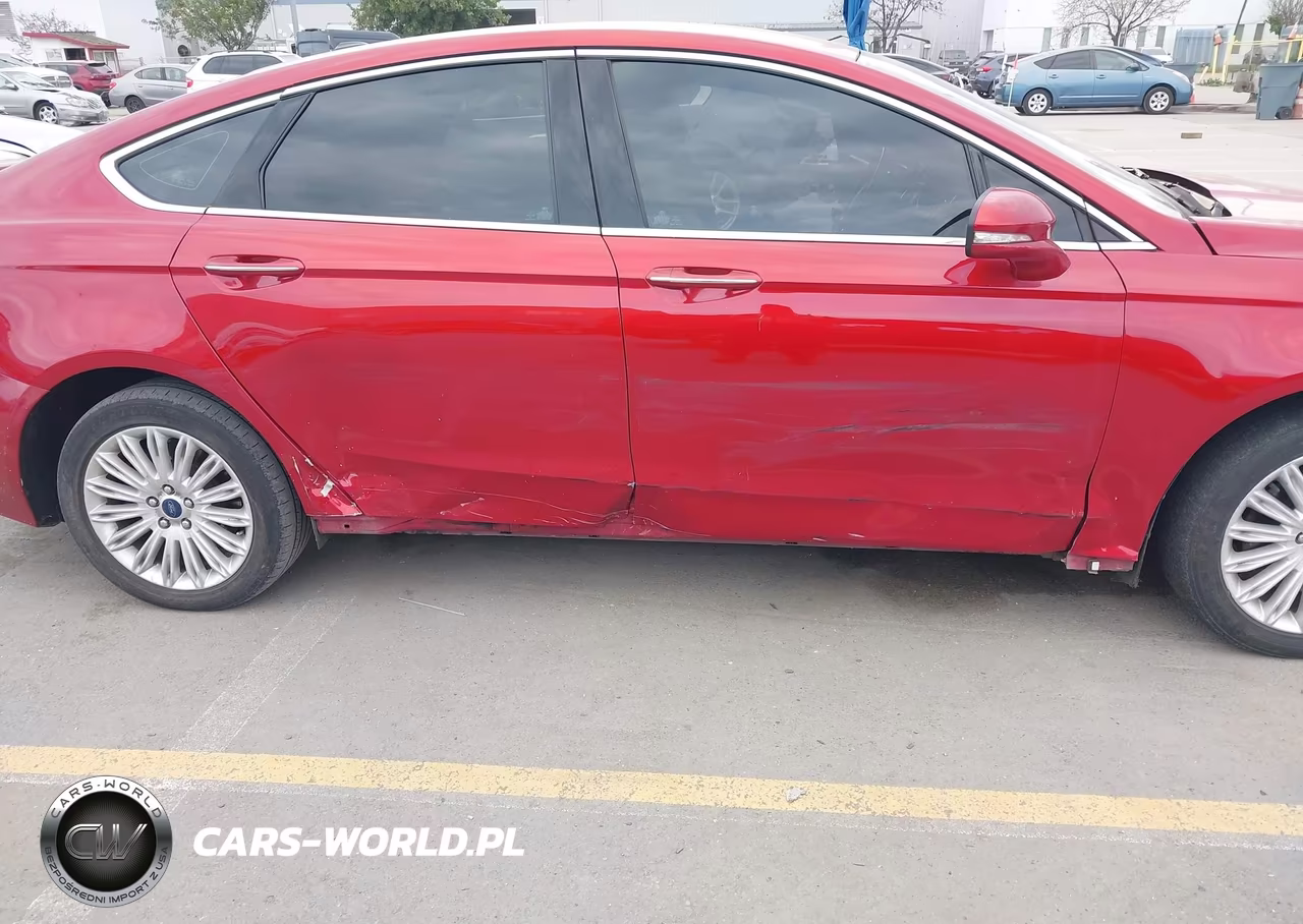 2020 Ford Fusion Plug-In Hybrid Titanium VIN:3FA6P0SU4LR114177 - 6