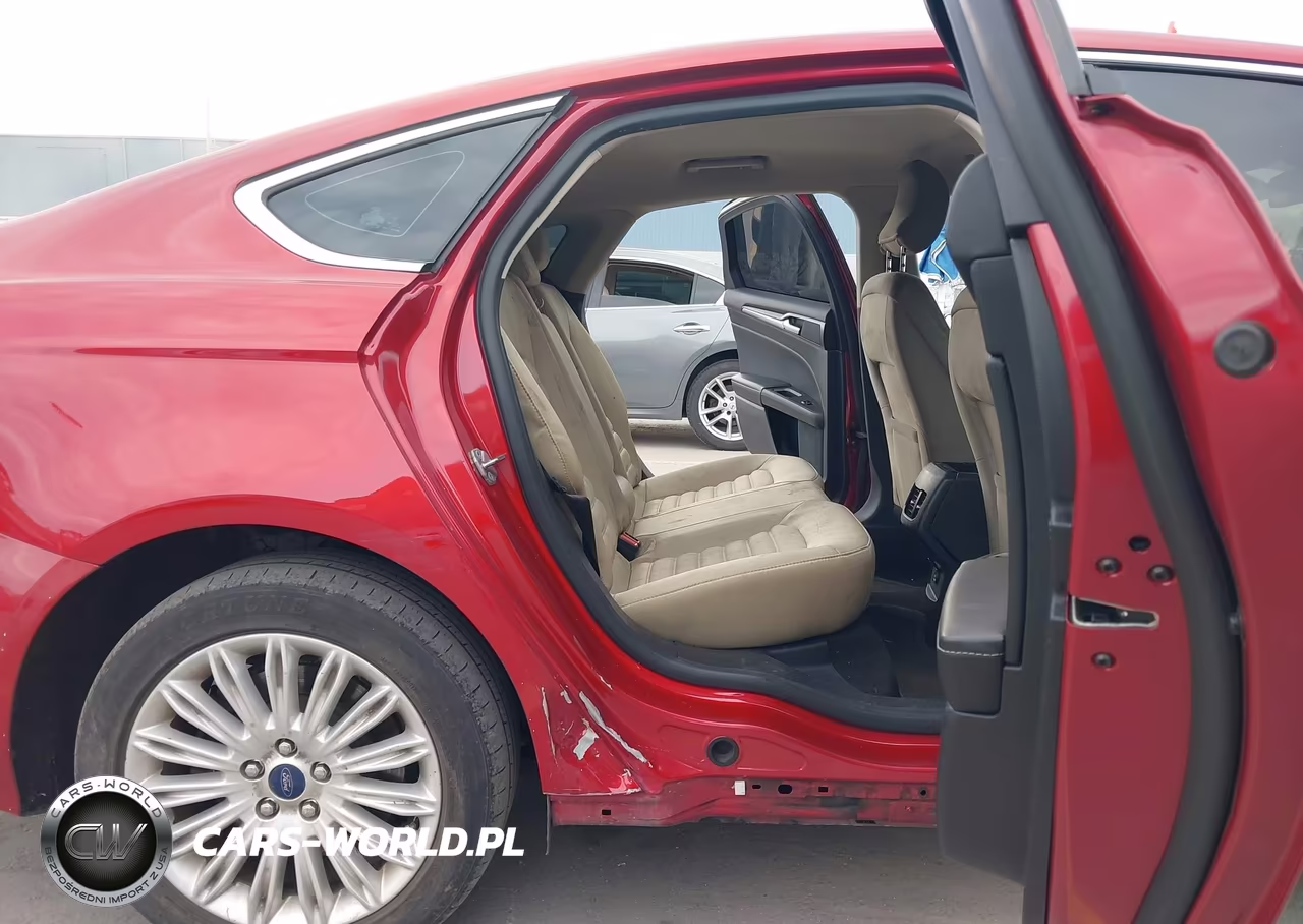 2020 Ford Fusion Plug-In Hybrid Titanium VIN:3FA6P0SU4LR114177 - 8