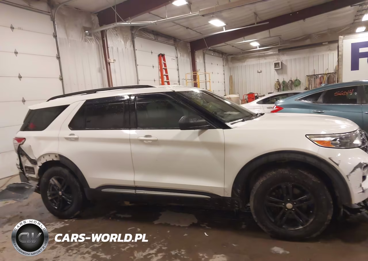 2020 Ford Explorer Xlt VIN:1FMSK8DH0LGB20373 - 13