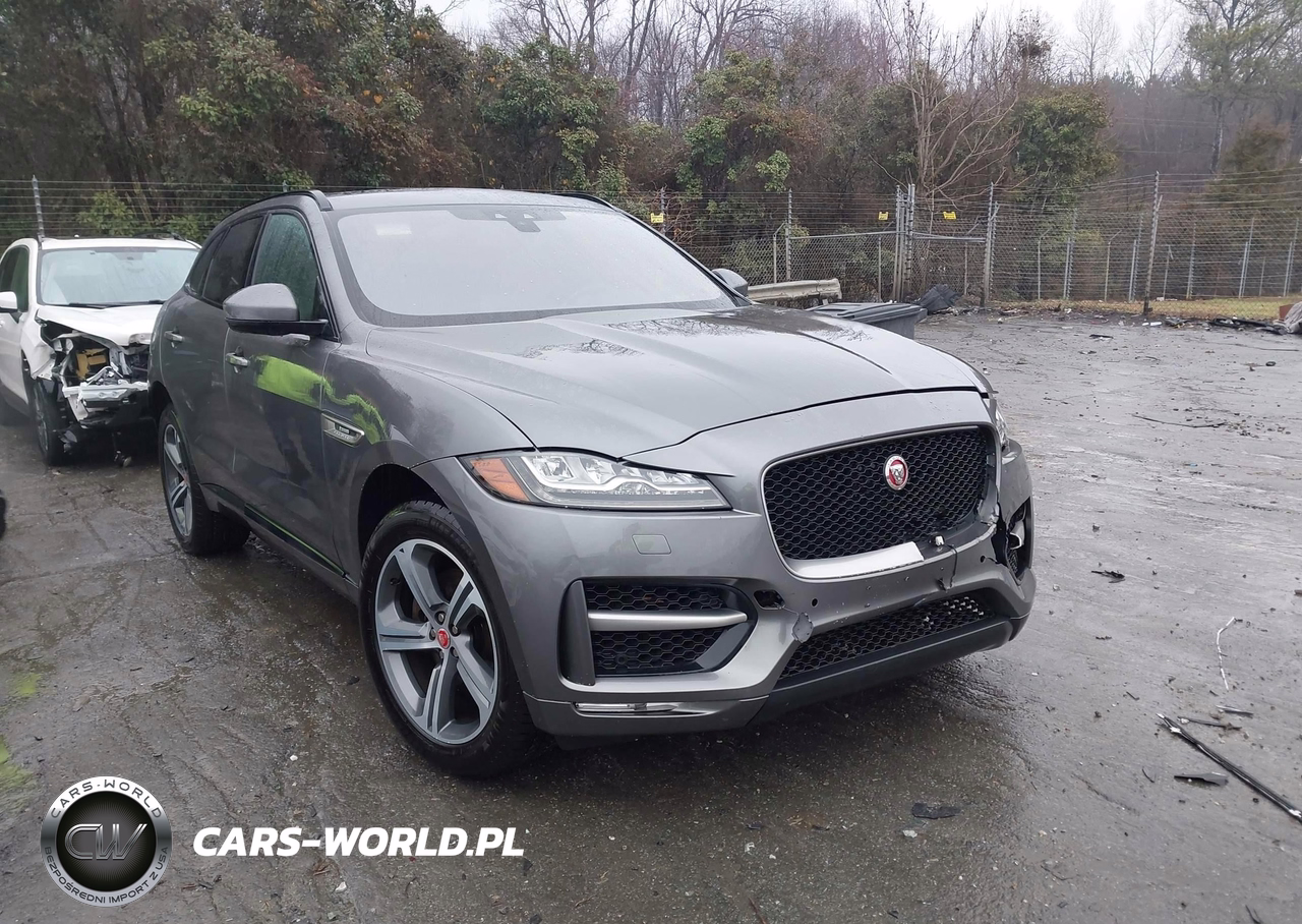 2018 Jaguar F-Pace 30T R-Sport