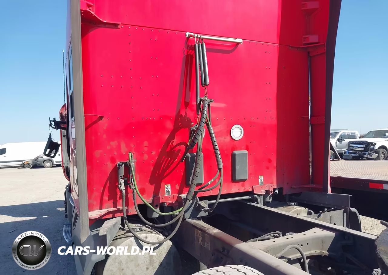 2020 Kenworth T680 VIN:1XKYD49X9LJ382739 - 13