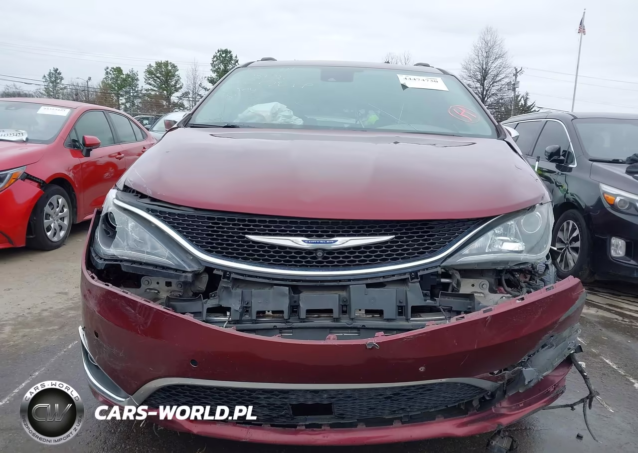 2018 Chrysler Pacifica Limited VIN:2C4RC1GG4JR289088 - 12