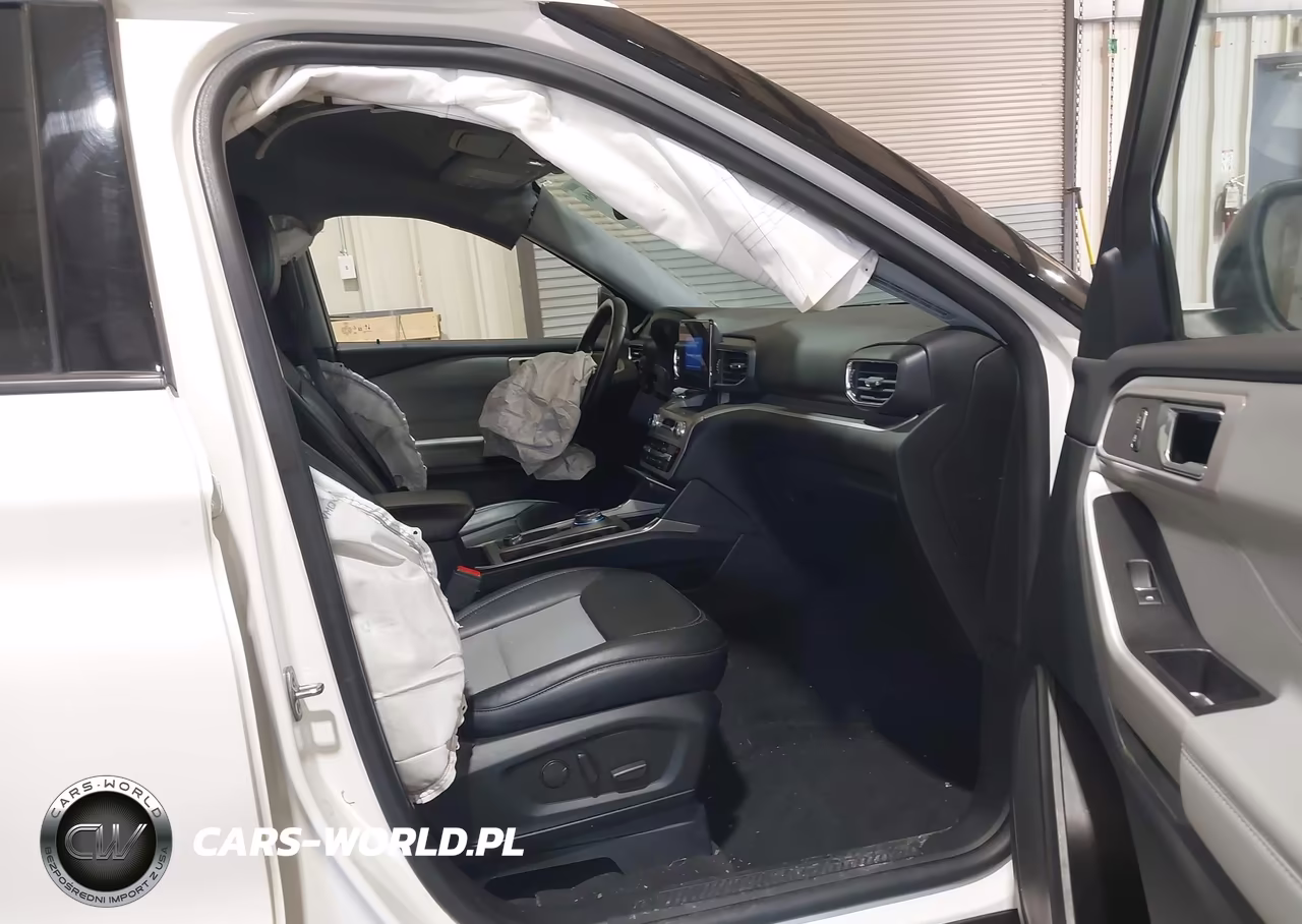2022 Ford Explorer Xlt VIN:1FMSK8DH3NGB70252 - 5