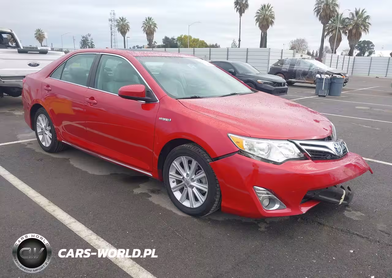 2013 Toyota Camry Hybrid Xle