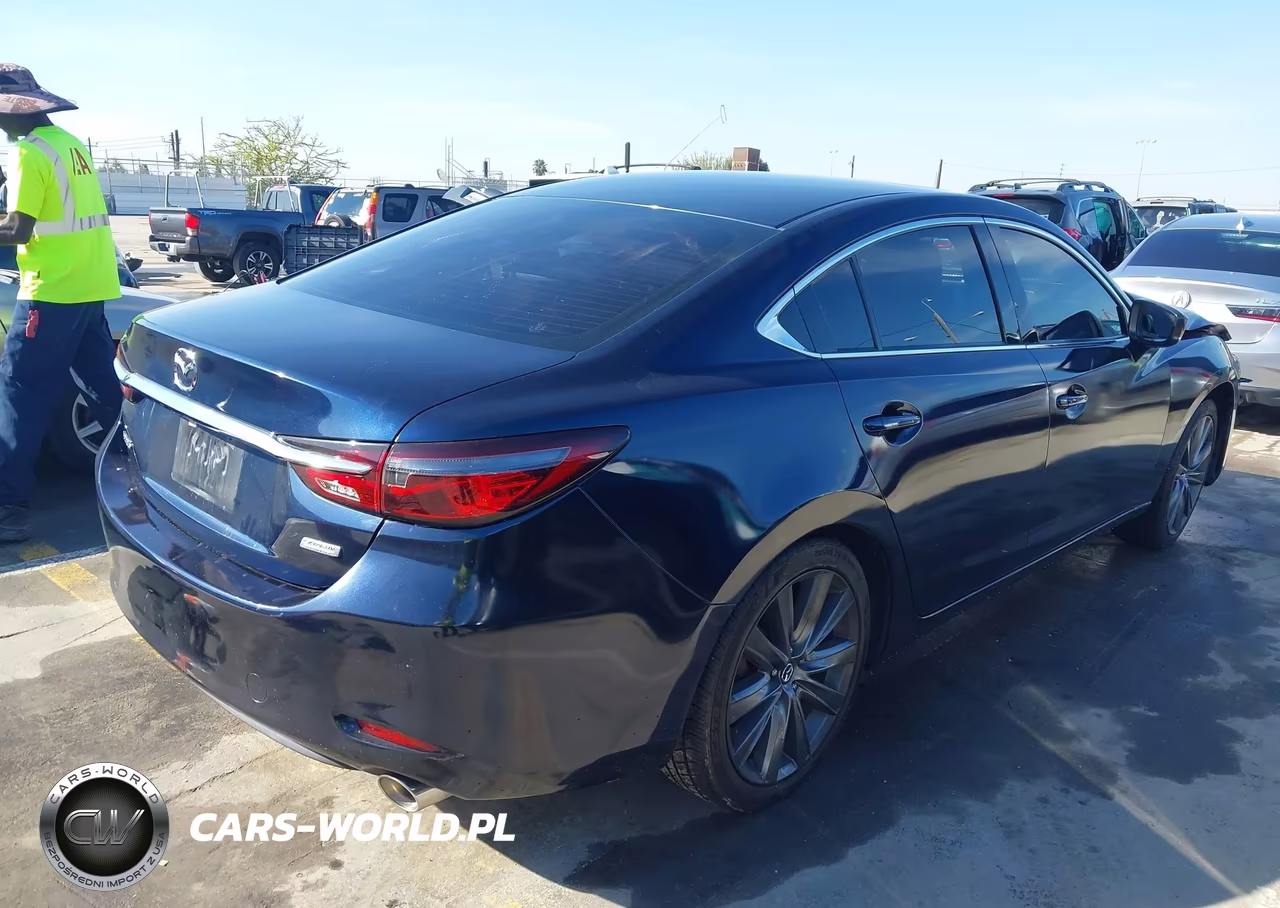 2018 Mazda Mazda6 Touring VIN:JM1GL1VM8J1329239 - 4