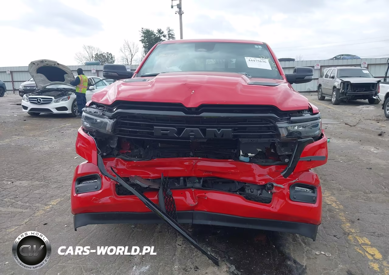 2025 Ram 1500 Laramie 4X4 5'7 Box VIN:1C6SRFJP8SN623151 - 12