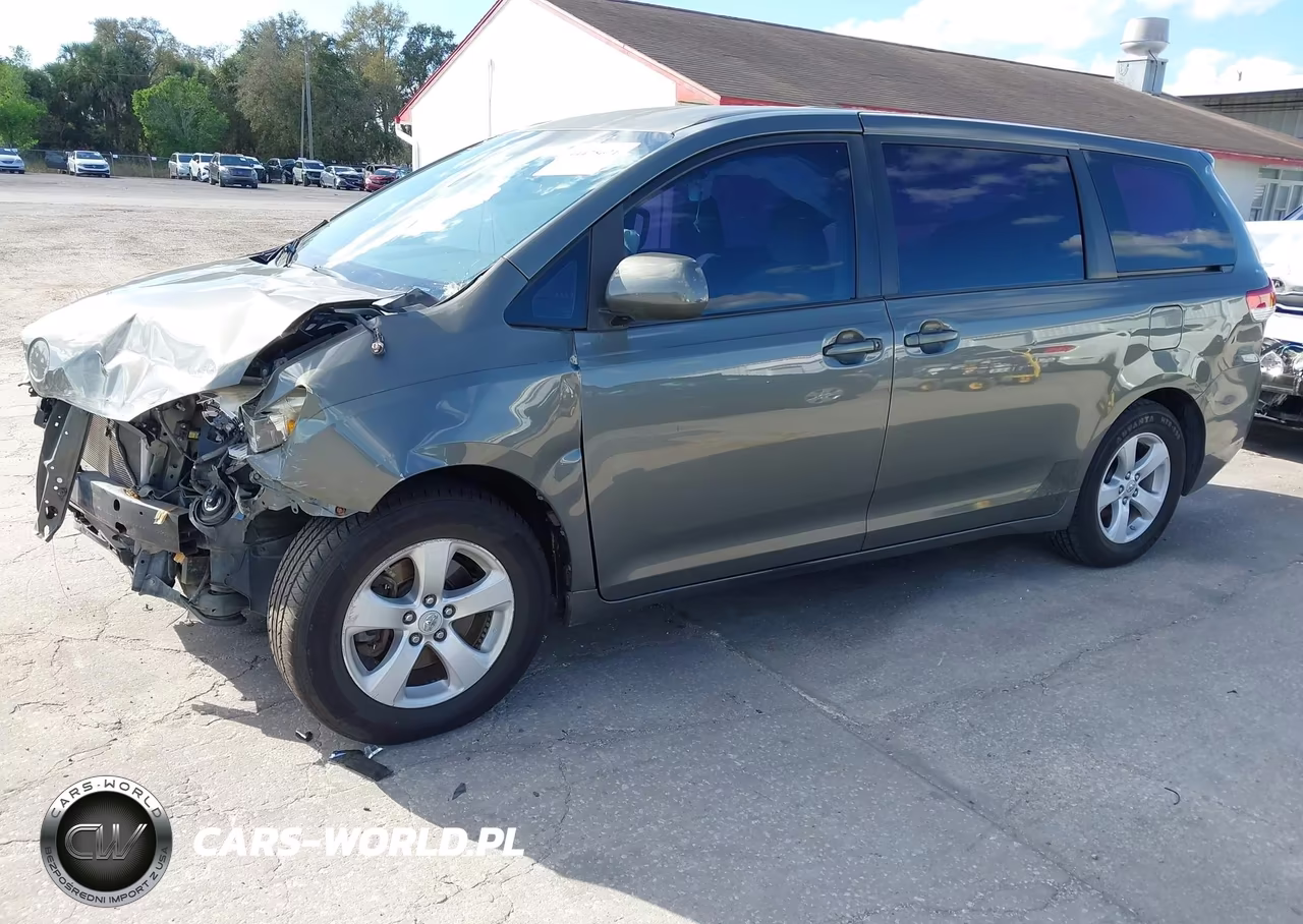 2011 Toyota Sienna Base V6 VIN:5TDZK3DC3BS148330 - 2
