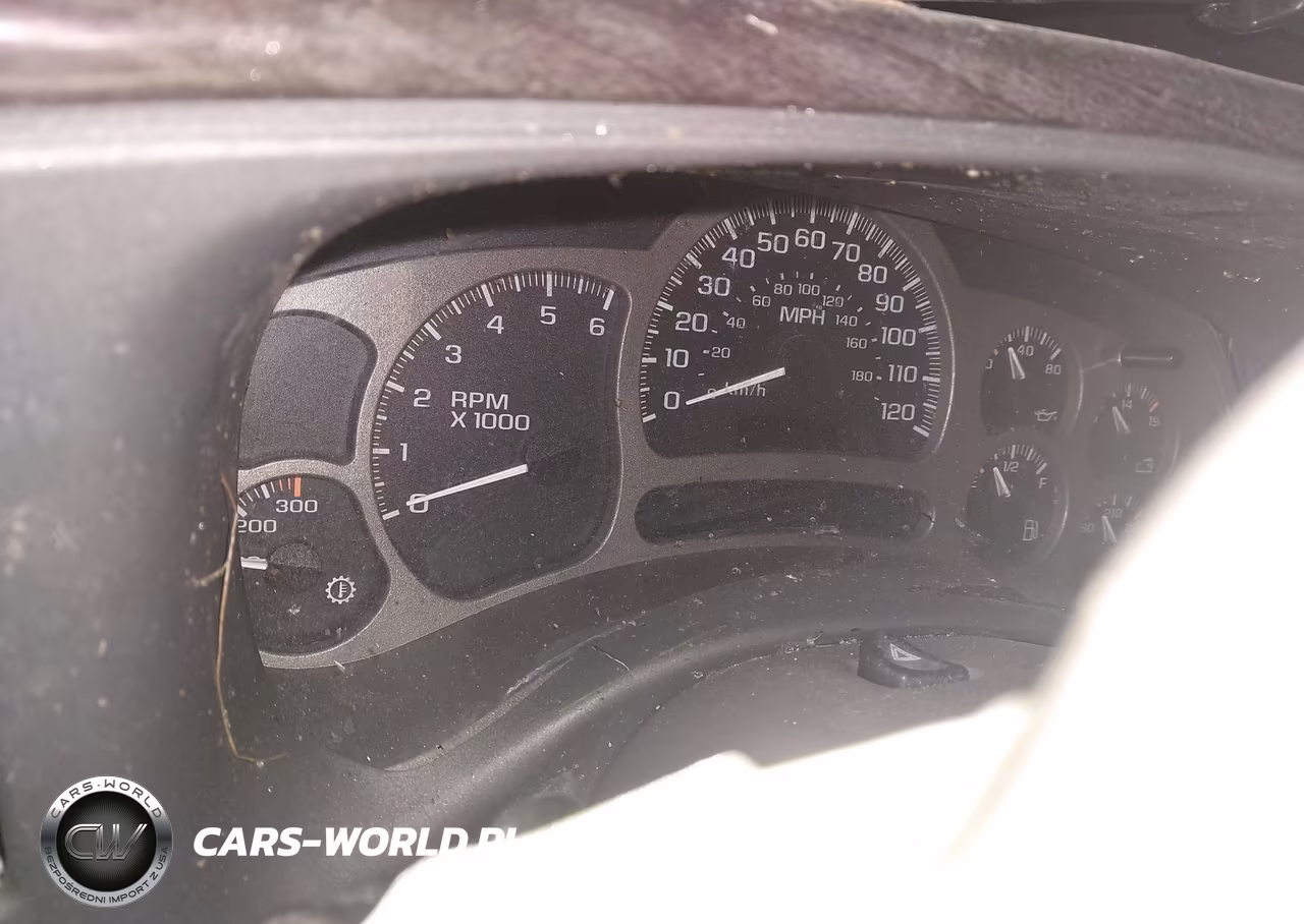 2005 GMC Yukon Denali VIN:1GKEK63U45J243544 - 7