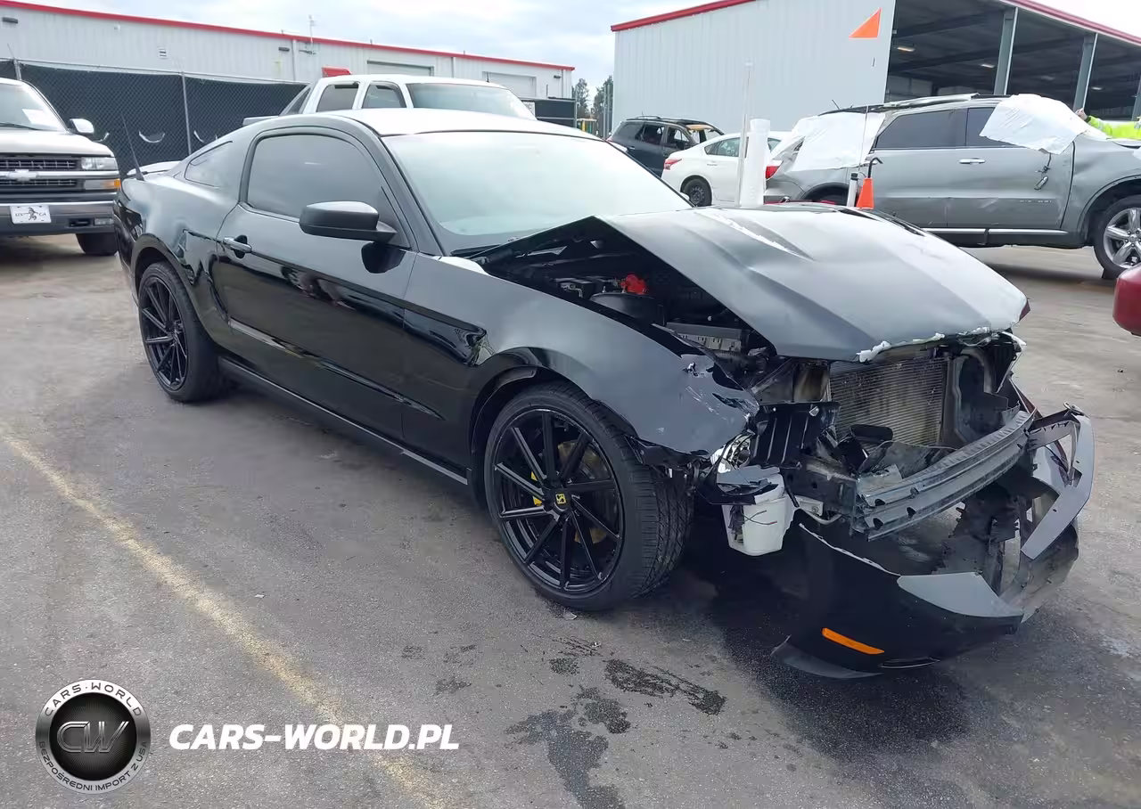 2011 Ford Mustang V6