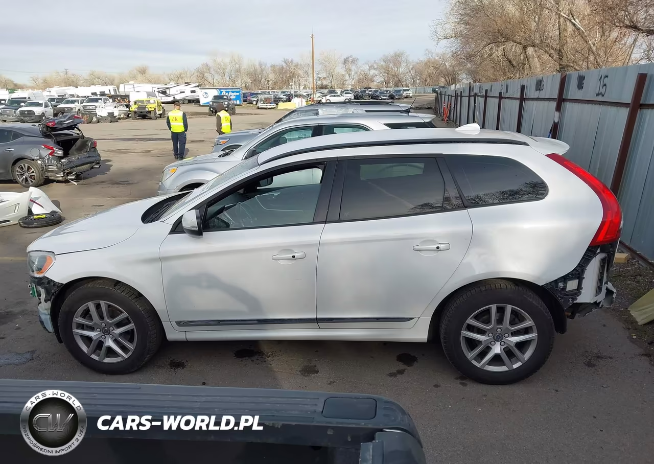 2017 Volvo Xc60 T5 VIN:YV440MDJ9H2076163 - 15