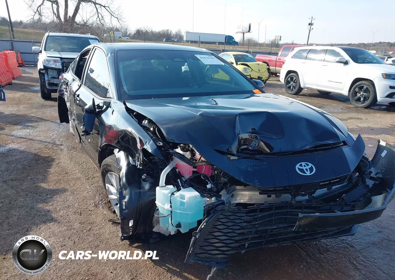 2025 Toyota Camry Le VIN:4T1DAACK7SU534119 - 11