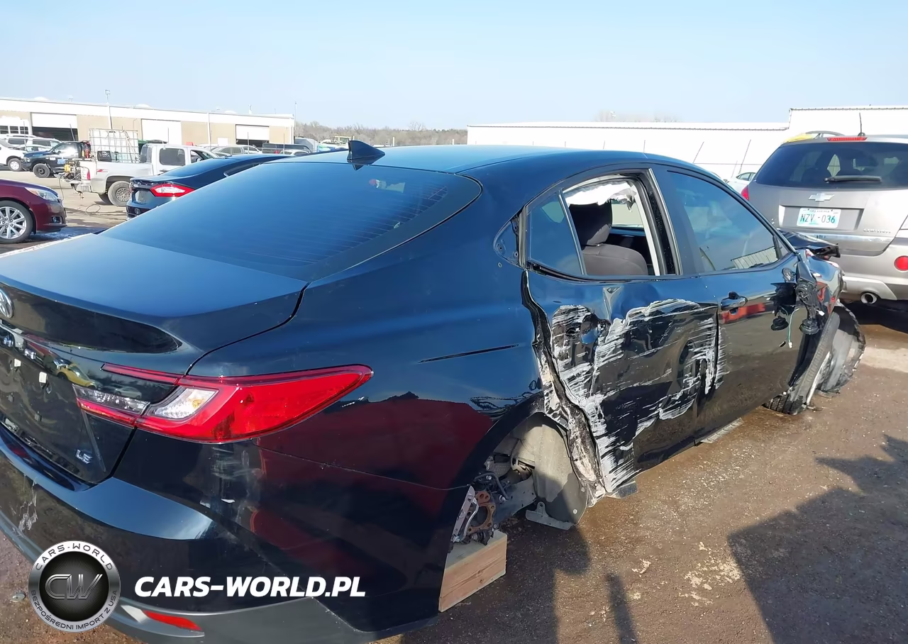 2025 Toyota Camry Le VIN:4T1DAACK7SU534119 - 12